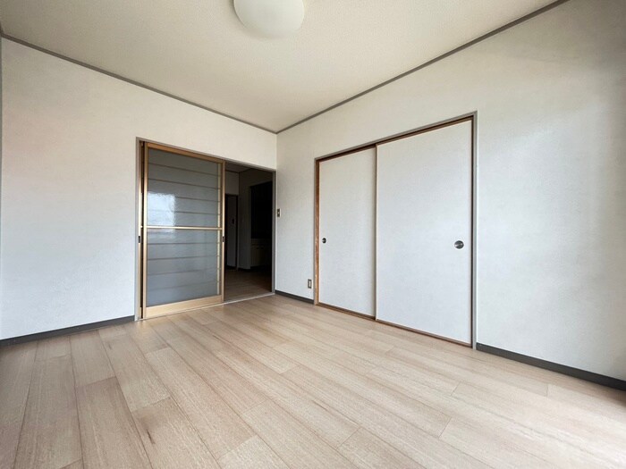 物件内観写真8　(居室)