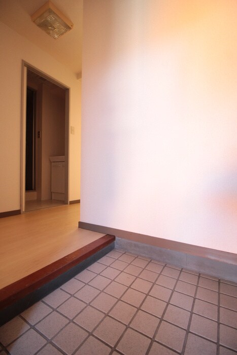 物件内観写真15　(玄関)