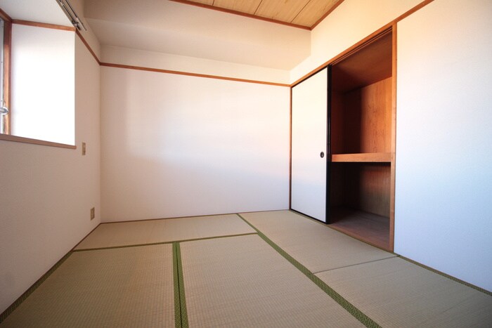 物件内観写真18　(居室)