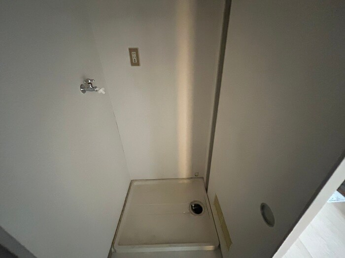 物件内観写真22　(洗濯機置場)