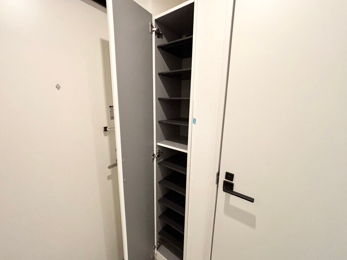 物件内観写真10　(靴箱)