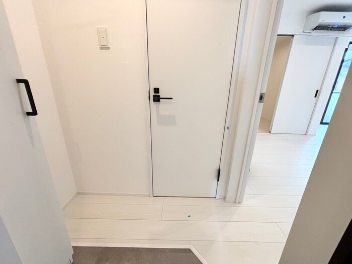 物件内観写真16　(廊下)