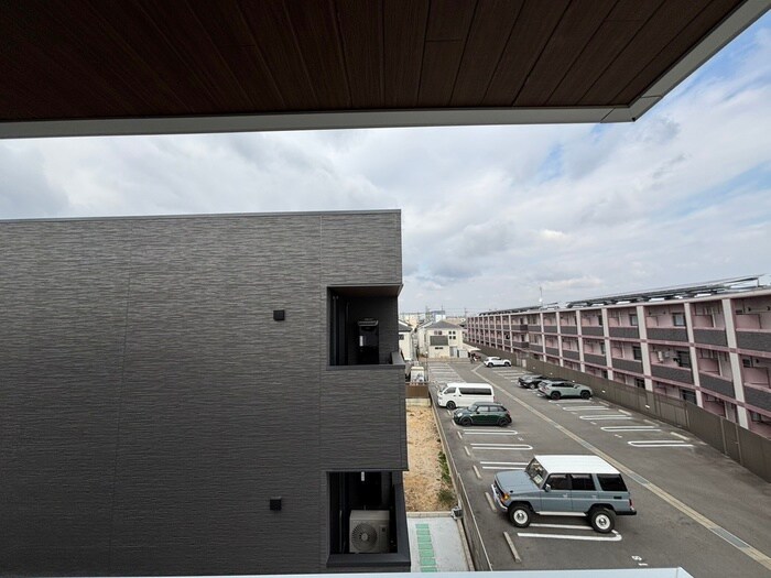 物件内観写真22　(室内からの展望)