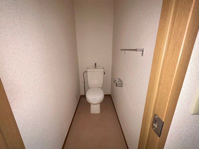 物件内観写真11　(トイレ)