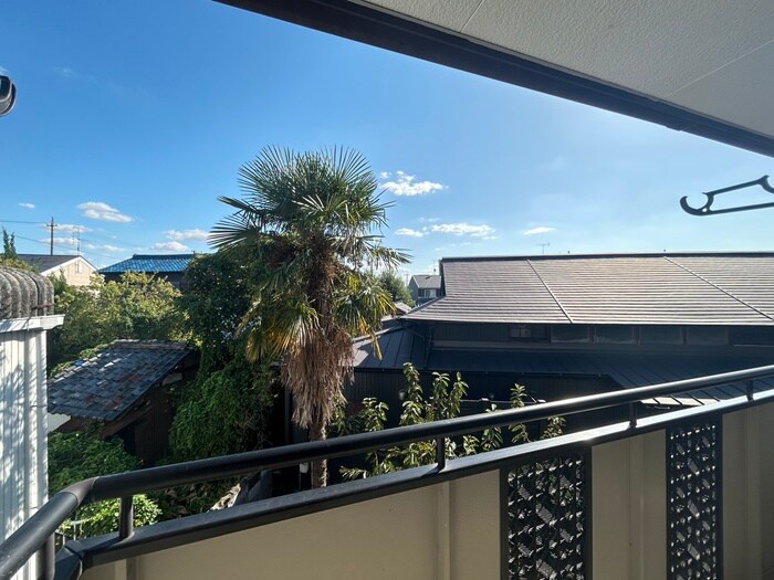 物件内観写真16　(室内からの展望)