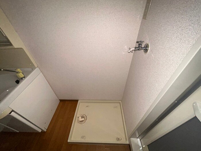 物件内観写真22　(洗濯機置場)