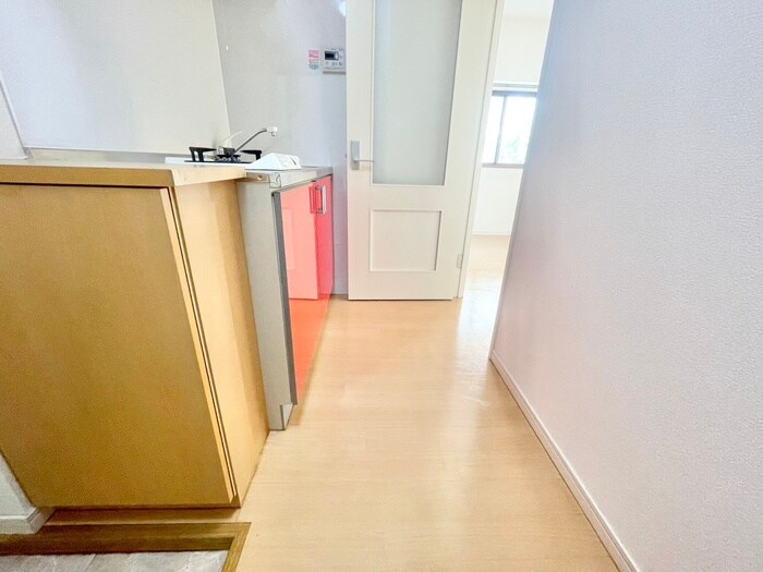 物件内観写真14　(廊下)