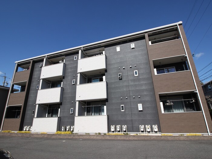 物件外観写真3　(外観写真)