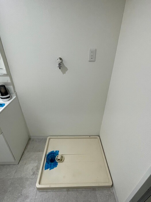 物件内観写真10　(洗濯機置場)