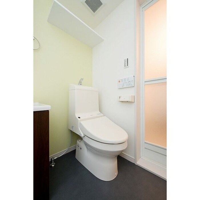 物件内観写真9　(トイレ)