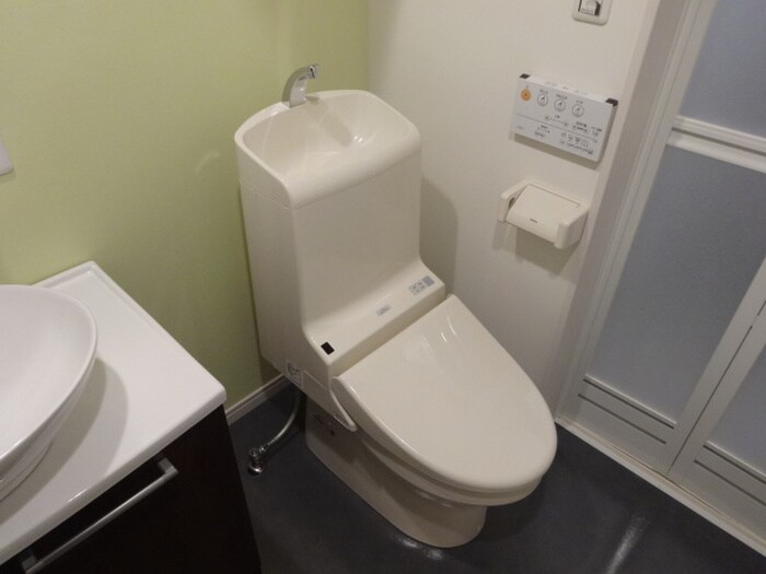 物件内観写真13　(トイレ)