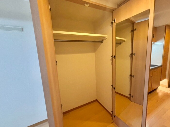 物件内観写真13　(収納)