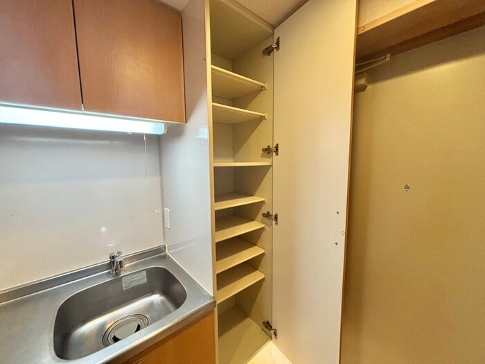 物件内観写真18　(靴箱)