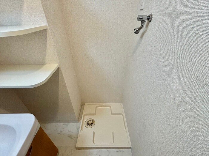 物件内観写真20　(洗濯機置場)