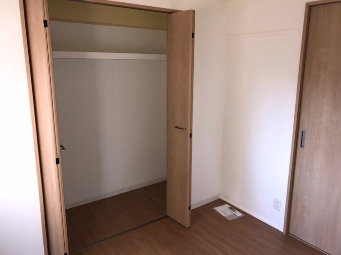 物件内観写真11　(収納)