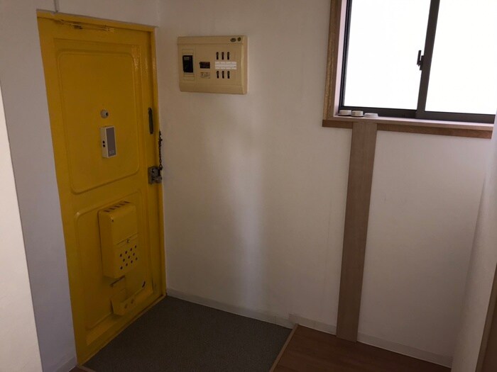 物件内観写真22　(玄関)