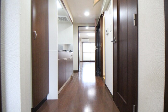 物件内観写真15　(玄関)