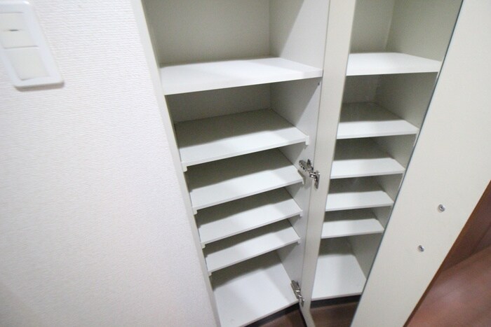 物件内観写真21　(靴箱)