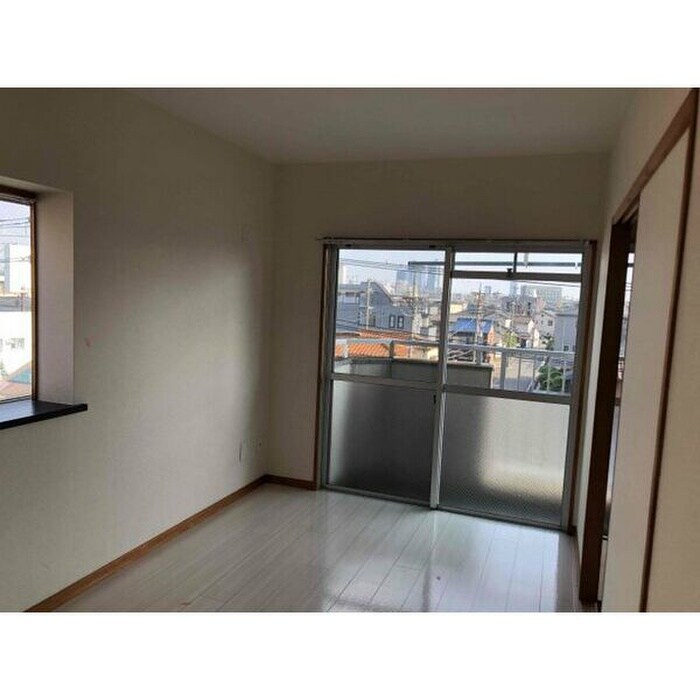 物件内観写真5　(居室)