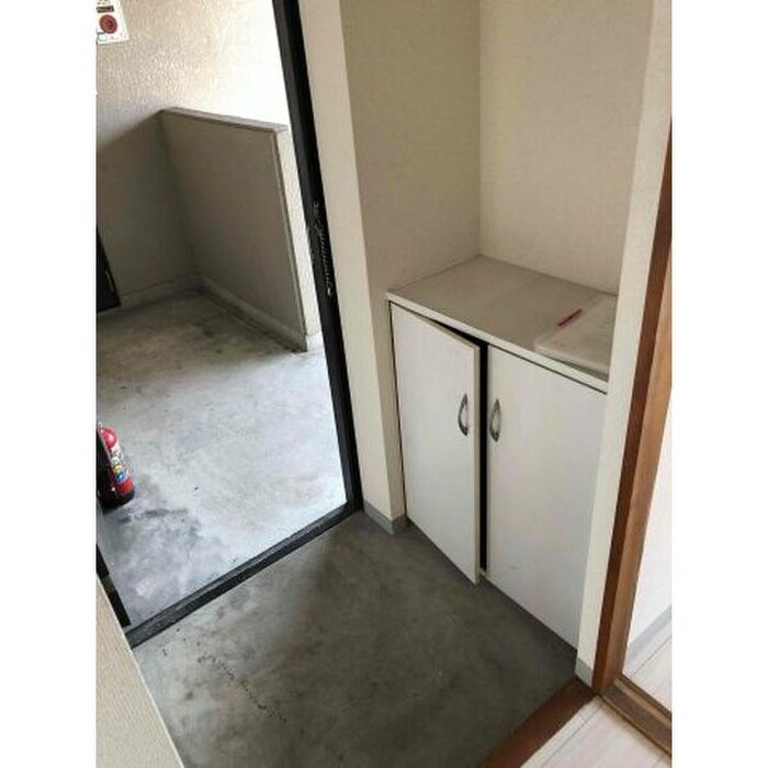 物件内観写真9　(靴箱)