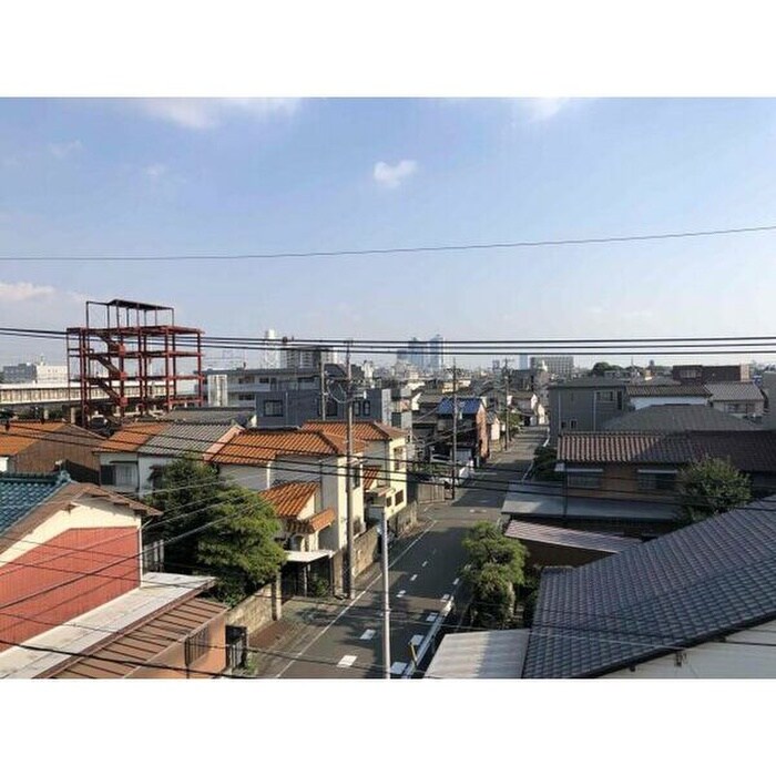 物件内観写真11　(室内からの展望)