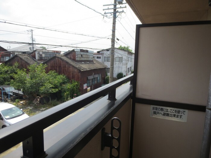 物件内観写真15　(室内からの展望)