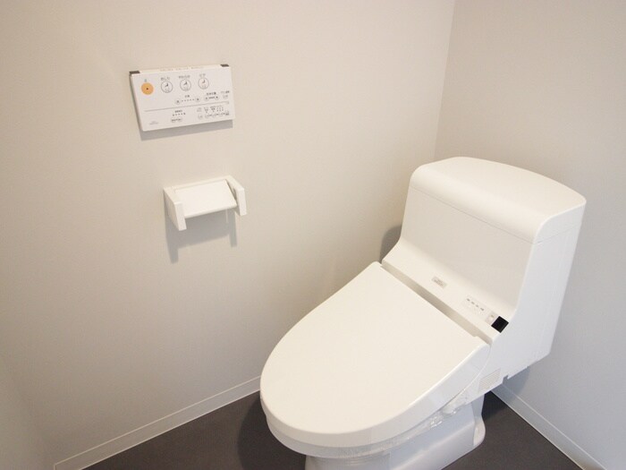 物件内観写真12　(トイレ)