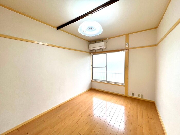 物件内観写真22　(居室)