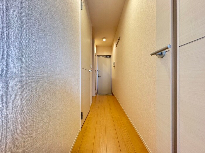 物件内観写真18　(廊下)