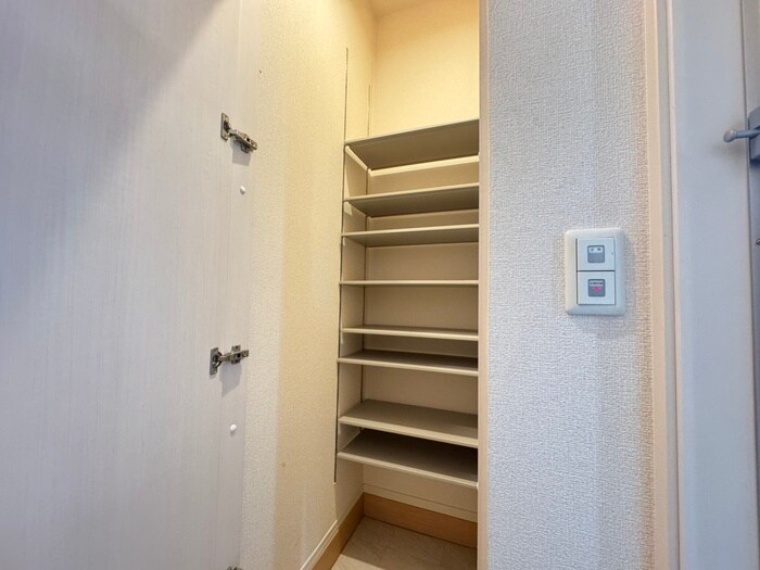 物件内観写真20　(靴箱)