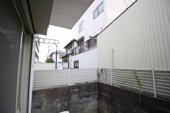 物件内観写真21　(室内からの展望)