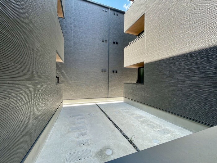 物件内観写真22　(室内からの展望)