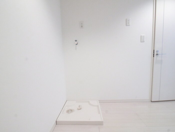 物件内観写真20　(洗濯機置場)