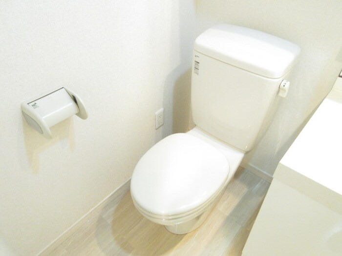 物件内観写真13　(トイレ)