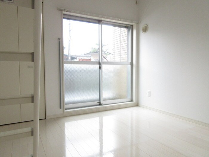 物件内観写真15　(居室)