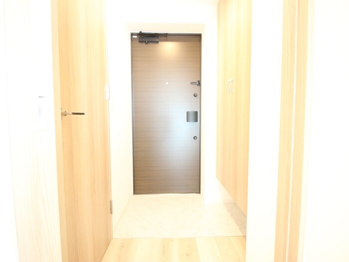 物件内観写真19　(玄関)