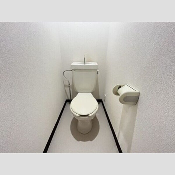 物件内観写真15　(トイレ)