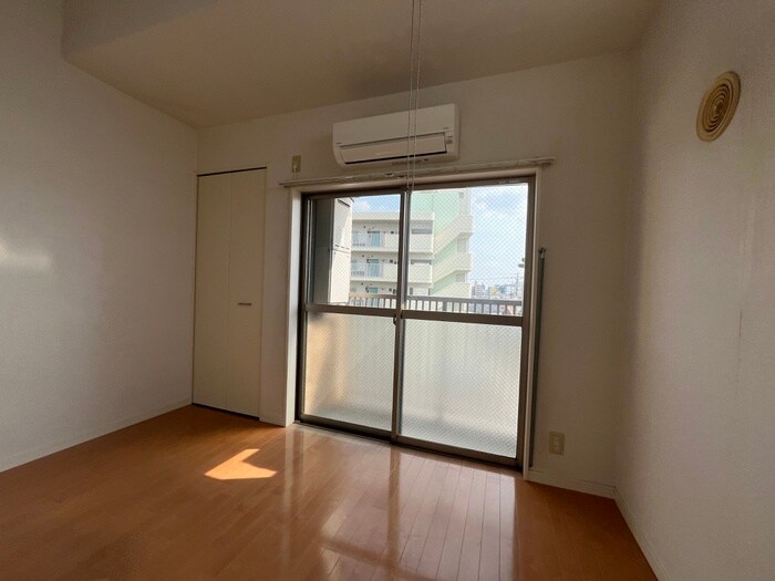 物件内観写真7　(居室)