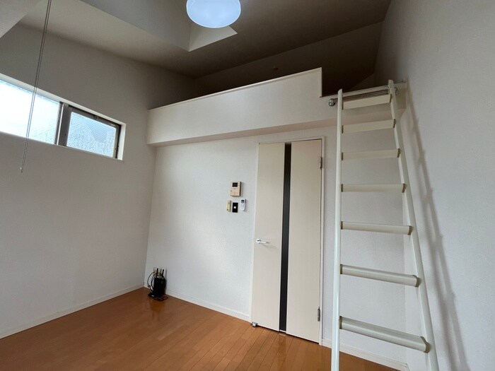 物件内観写真9　(居室)