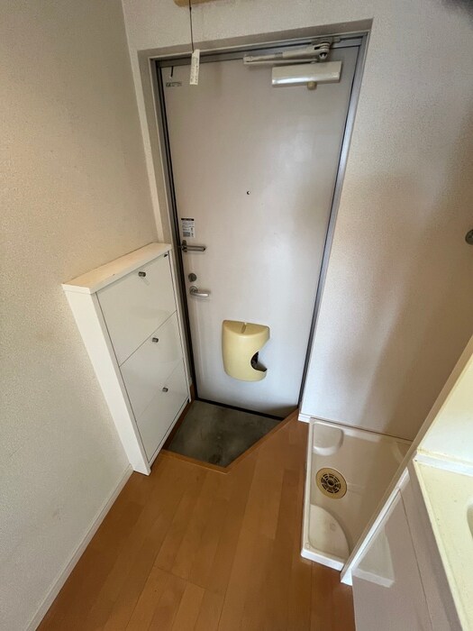物件内観写真19　(玄関)