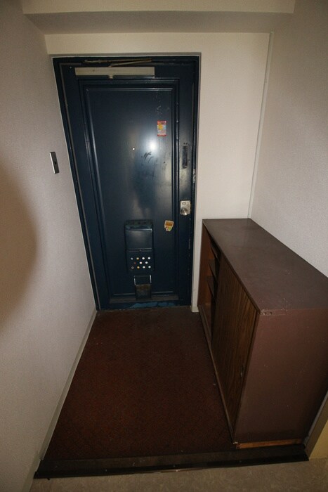 物件内観写真14　(玄関)