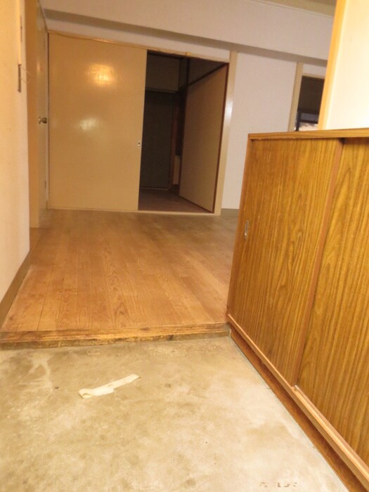 物件内観写真21　(玄関)