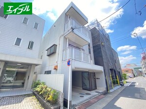メゾンオネスティー外観写真
