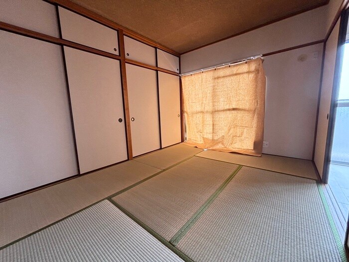 物件内観写真8　(居室)