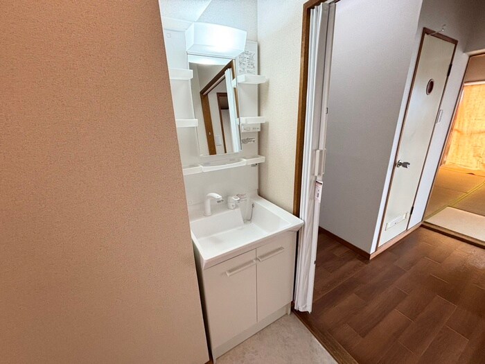 物件内観写真12　(洗面)