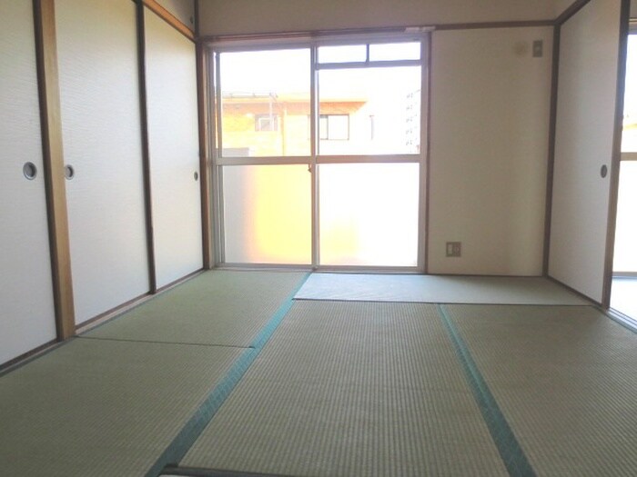 物件内観写真13　(居室)