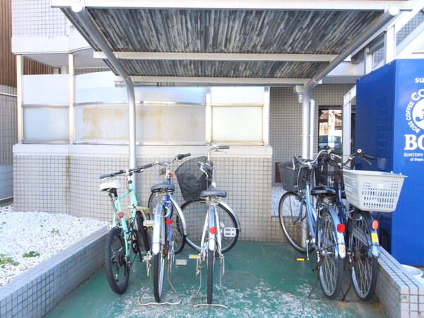 駐輪場