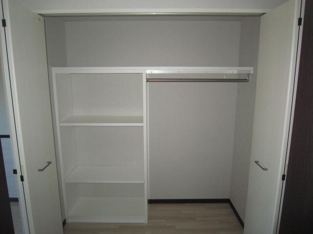 物件内観写真10　(収納)