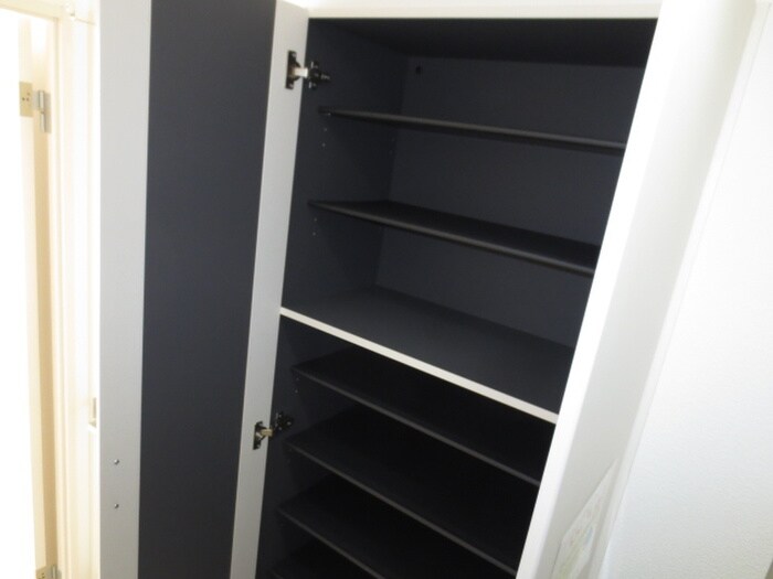 物件内観写真14　(靴箱)