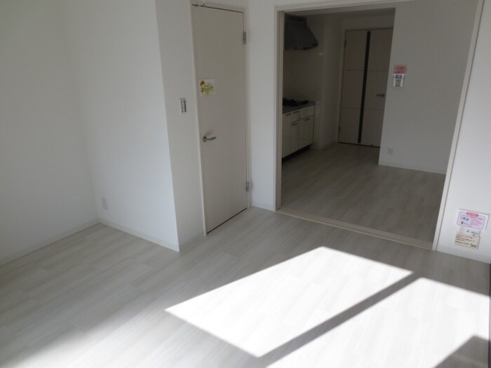 物件内観写真18　(居室)